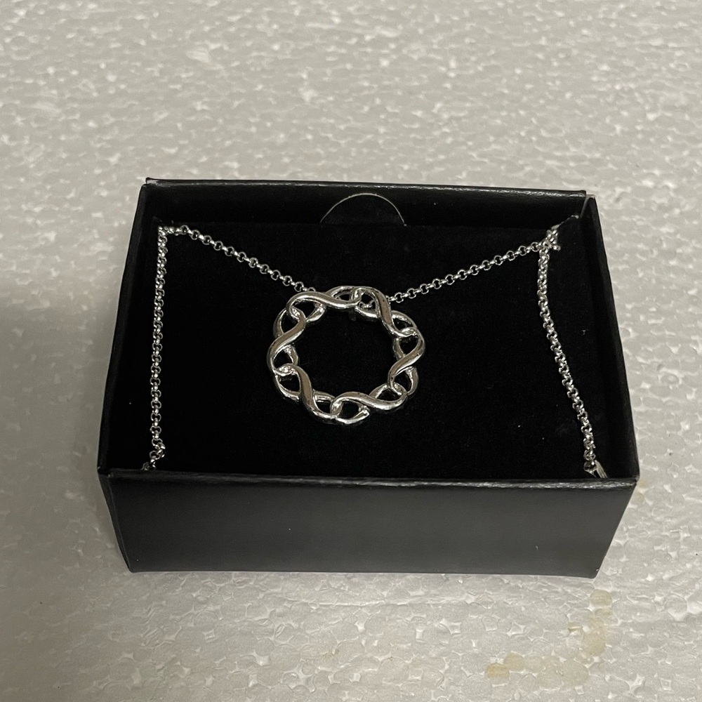 NWOT VTG Jewelry by Avon, Infinity Necklace In Support Against Domestic Violence - Picture 1 of 13